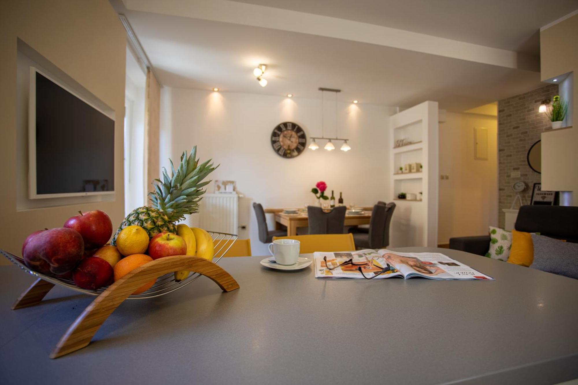 Apartment Marangunija Малинска Экстерьер фото