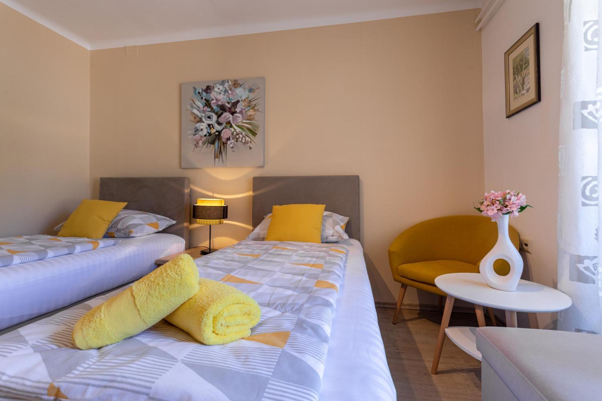 Apartment Marangunija Малинска Экстерьер фото